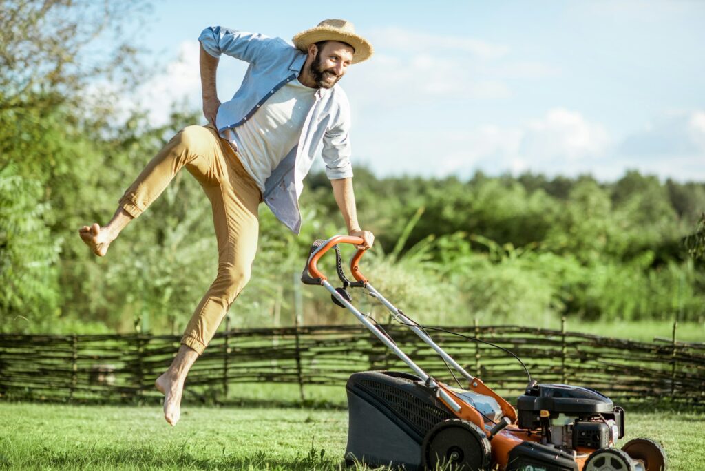 The Ultimate Beginner’s Guide: How to Mow and Maintain a Healthy Lawn